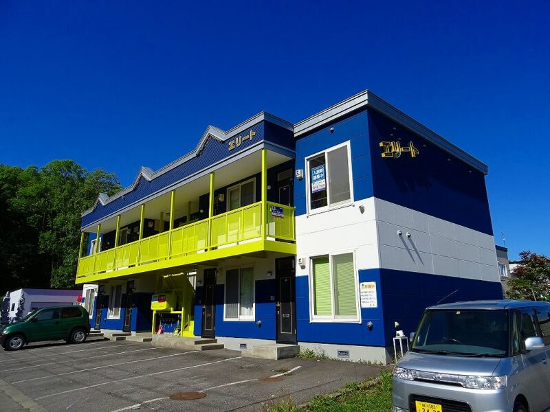 静かな穴場的環境♬コンビニ隣の好立地☆深川・滝川方面へのアクセスも良好◎１ＬＤＫ 1枚目画像