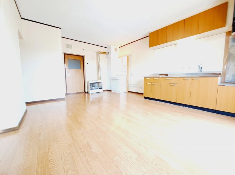 ☆人気の東エリア☆中心部にも通いやすい好立地(*^O^*)徒歩圏内に市立病院・コンビニ等もございます♬ファミリー３DK物件( ^o^)ノ 12枚目画像