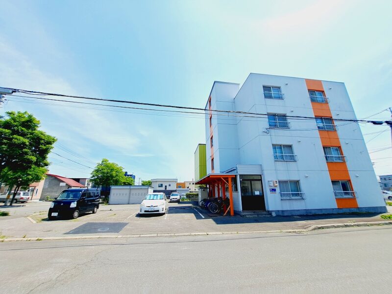 ☆人気の東エリア☆中心部にも通いやすい好立地(*^O^*)徒歩圏内に市立病院・コンビニ等もございます♬ファミリー３DK物件( ^o^)ノ 1枚目画像