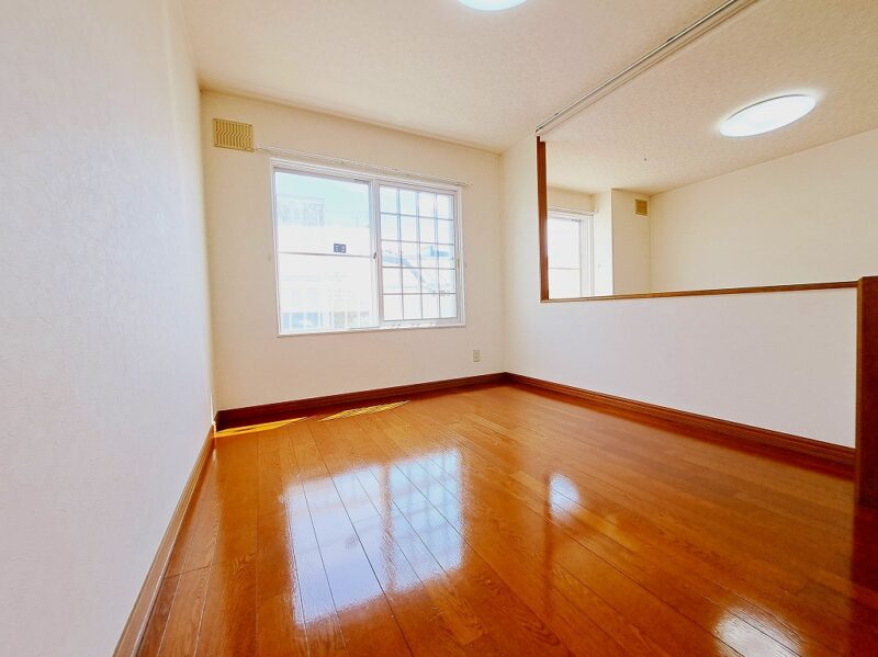 ※エアコン設置予定となりました♪※人気エリア・東光！！腰高の間仕切壁で一風変わった間取りの１LDK物件(^_^)b 6枚目画像